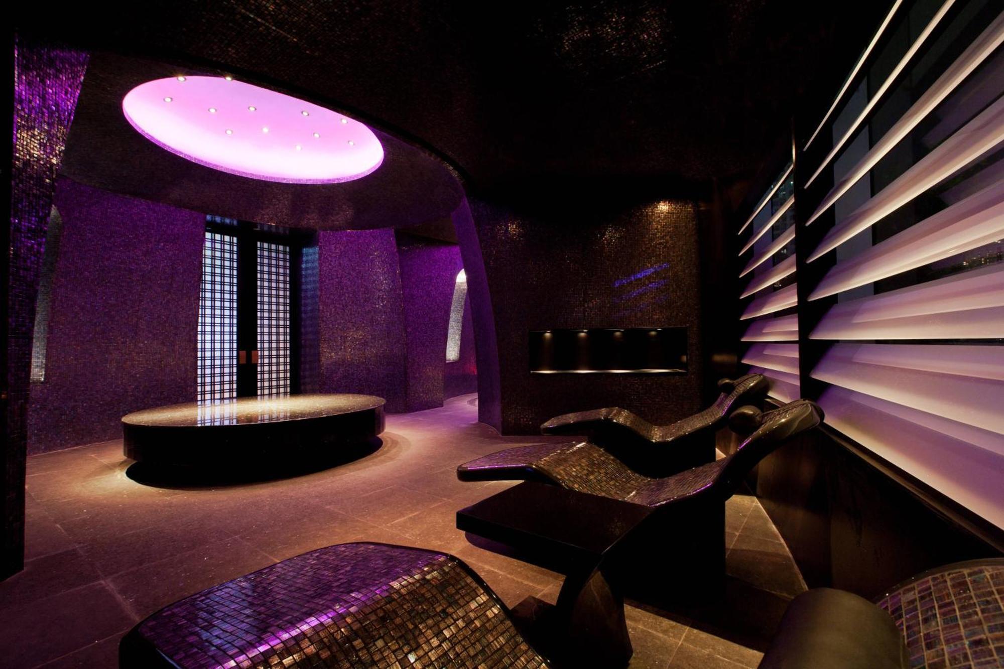 W Bangkok Hotel Exterior photo The spa at The Standard, East Village