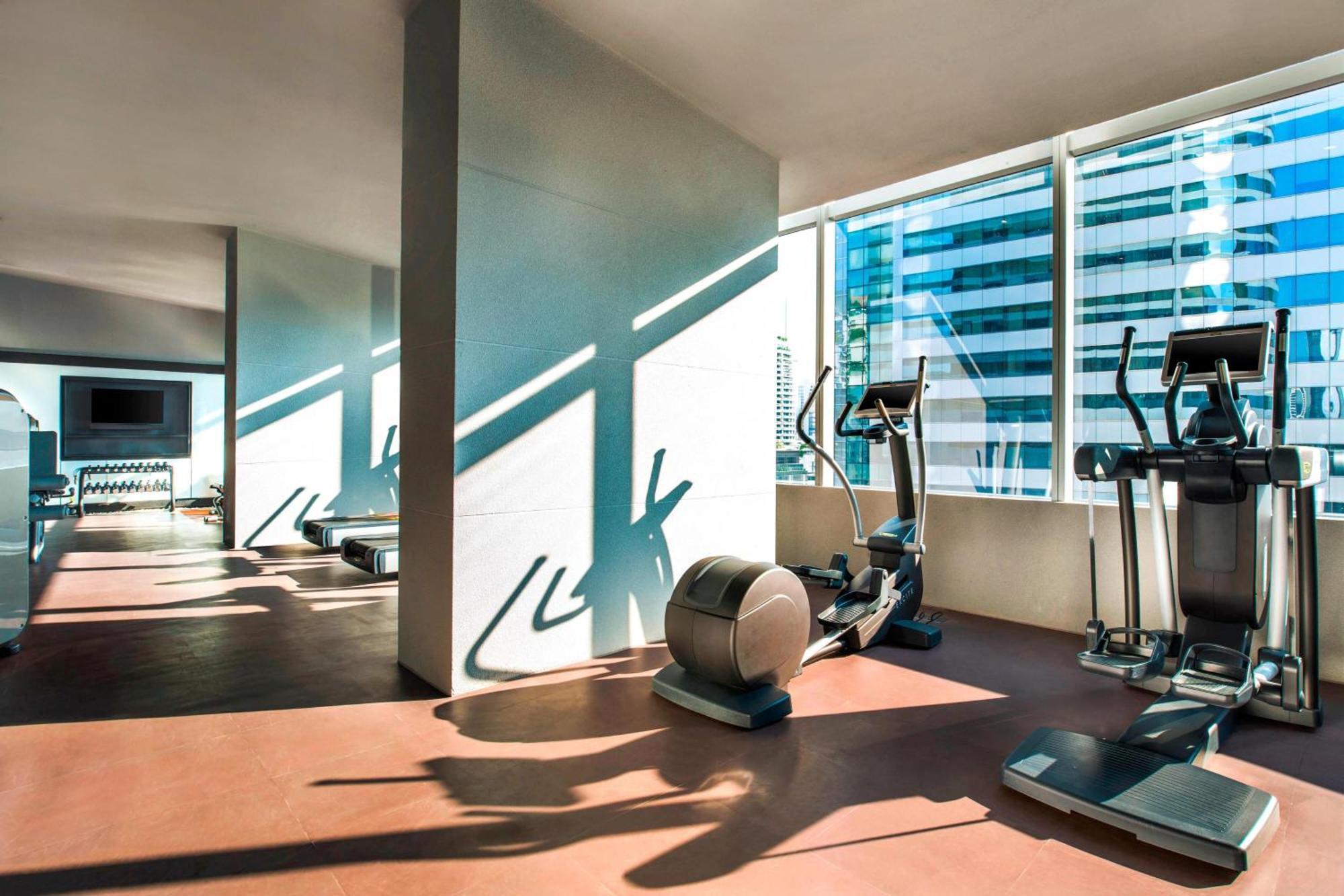 W Bangkok Hotel Exterior photo The gym at the hotel
