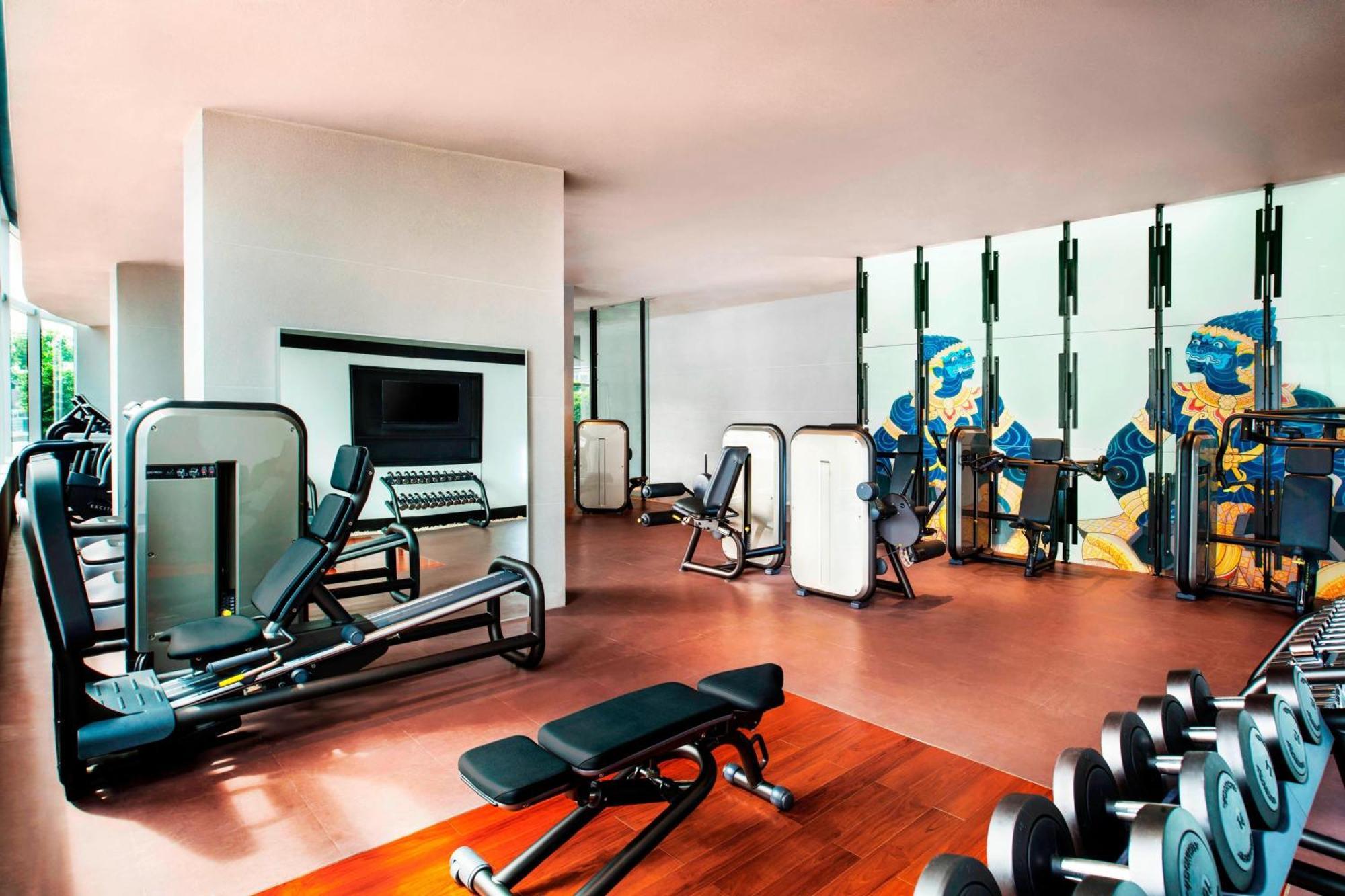 W Bangkok Hotel Exterior photo The gym at the W Bangkok